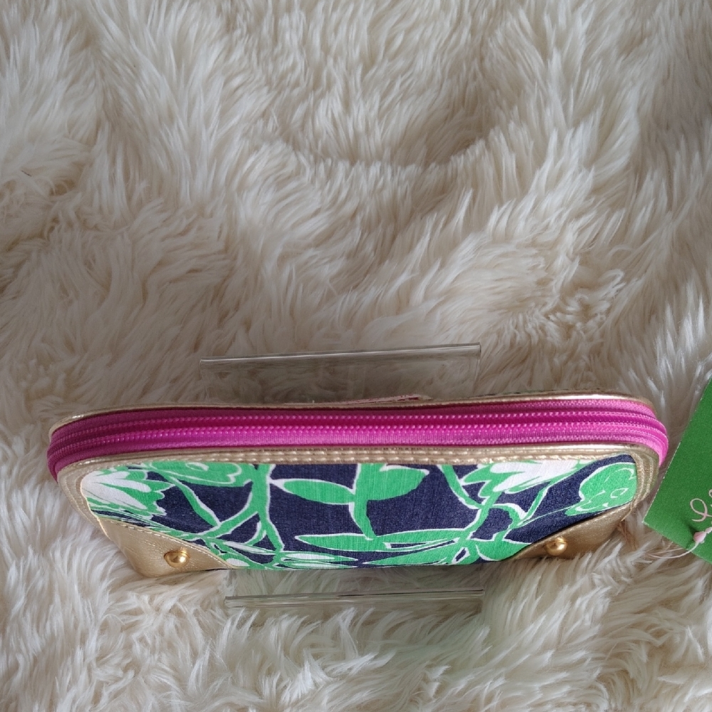 Lilly Pulitzer Navy and Green Floral Pouch - Picture 6 of 13